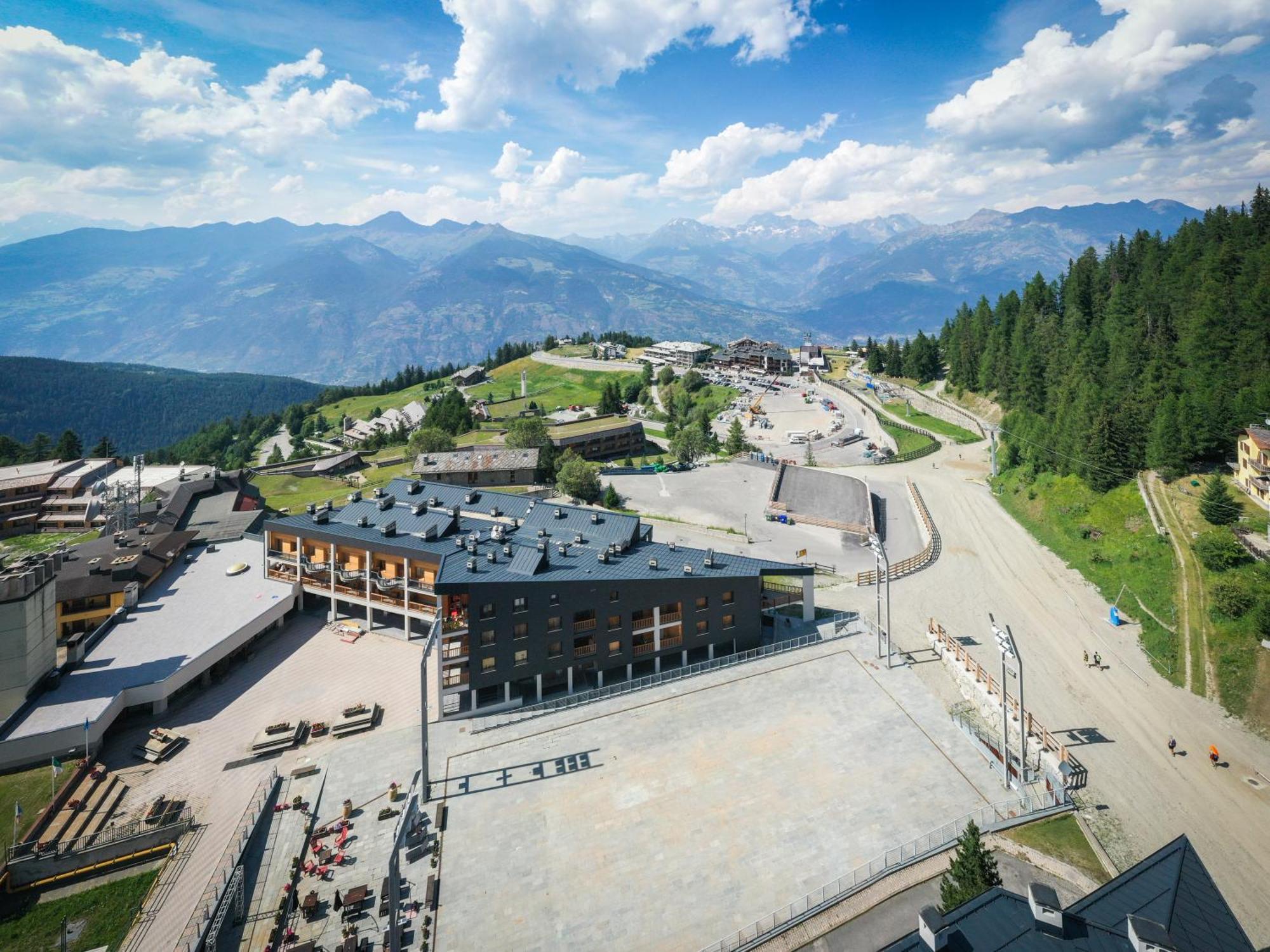 Ferienwohnung Monolocale Sulle Piste Da Sci Pila  Exterior foto